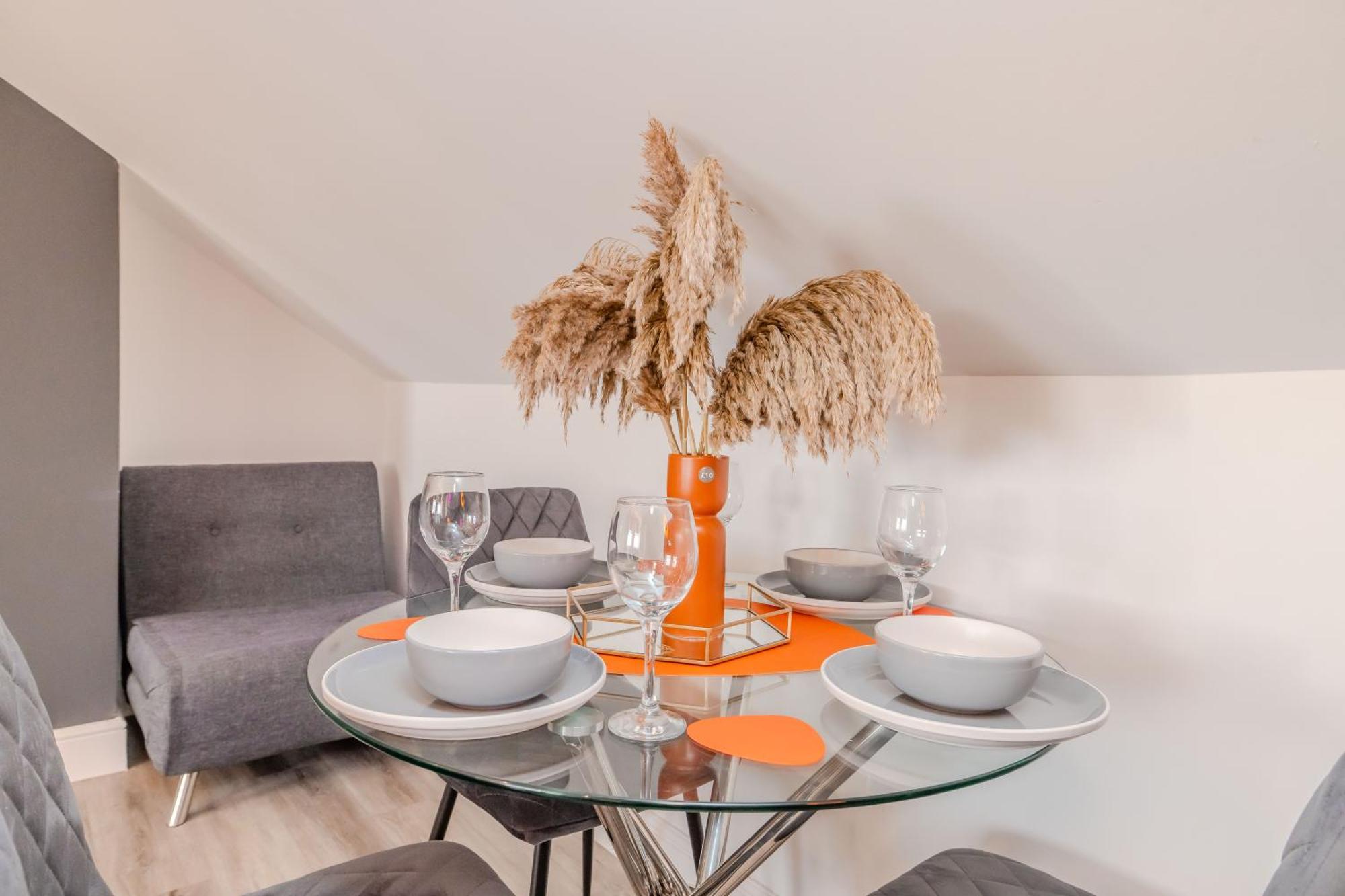 Luxe City Living L 2-Bedroom Flat With Free Parking Brighton Exterior photo